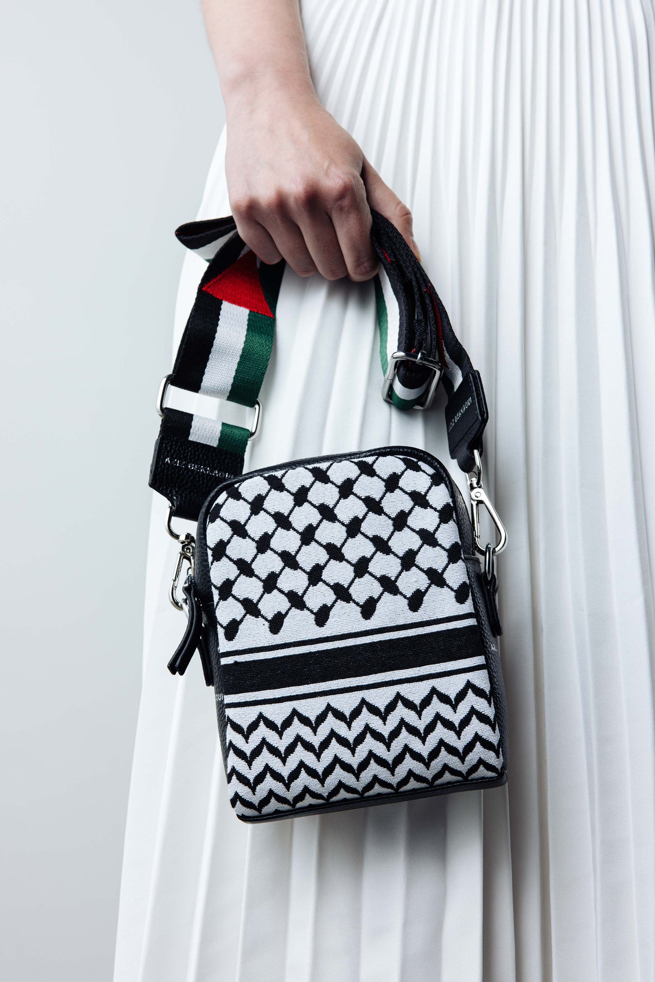 Keffiyeh Jacquard Crossbody Bag Women