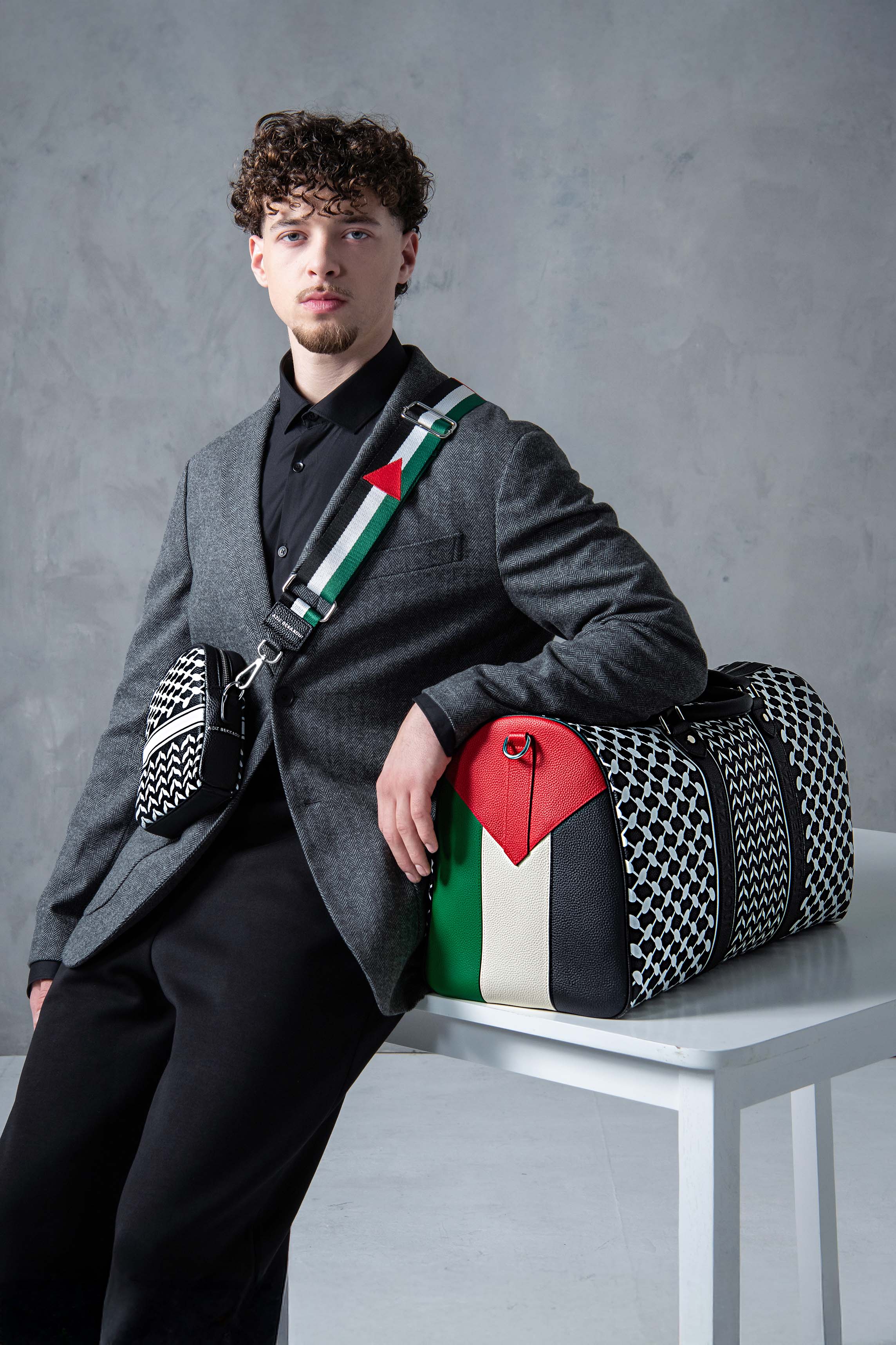 ☆ ユン・ピョウ / FROM FAR EAST Palestine Weekend Bag Men - AZIZ BEKKAOUI
